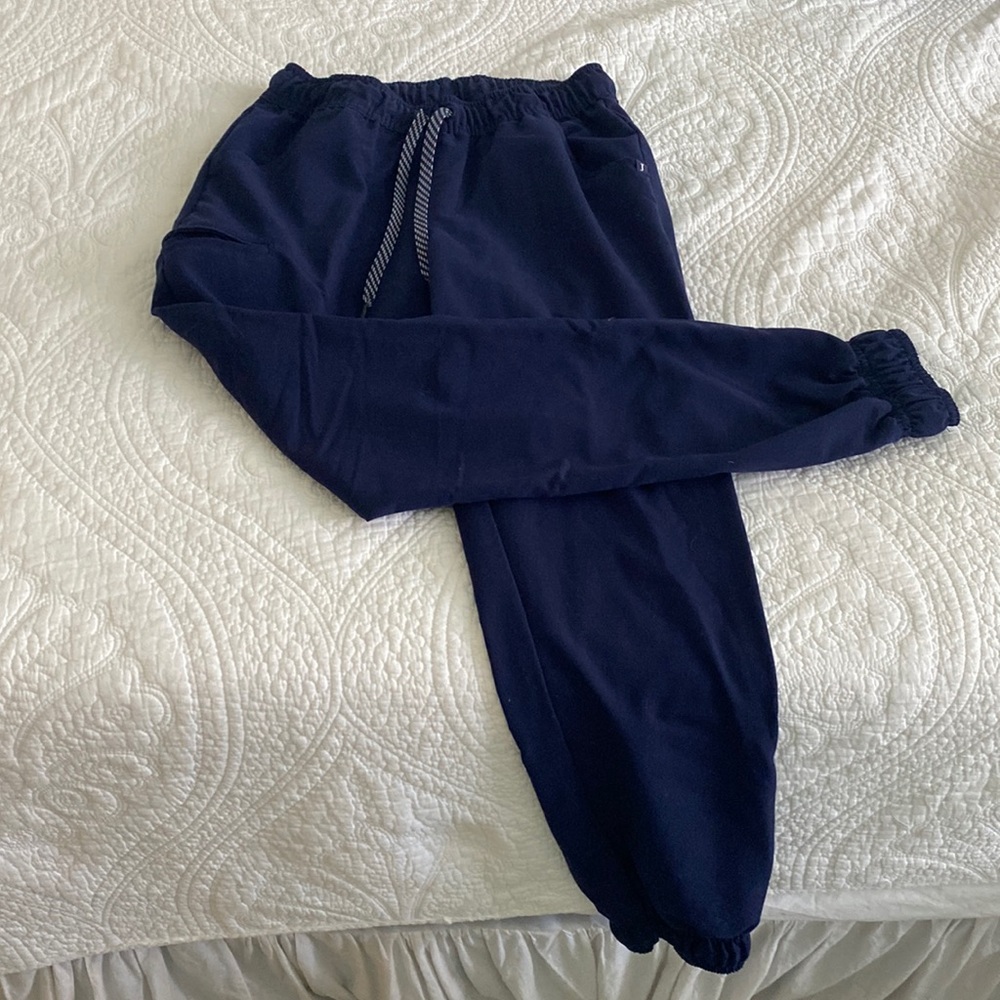 Jaanuu Jogger Scrubs in Navy